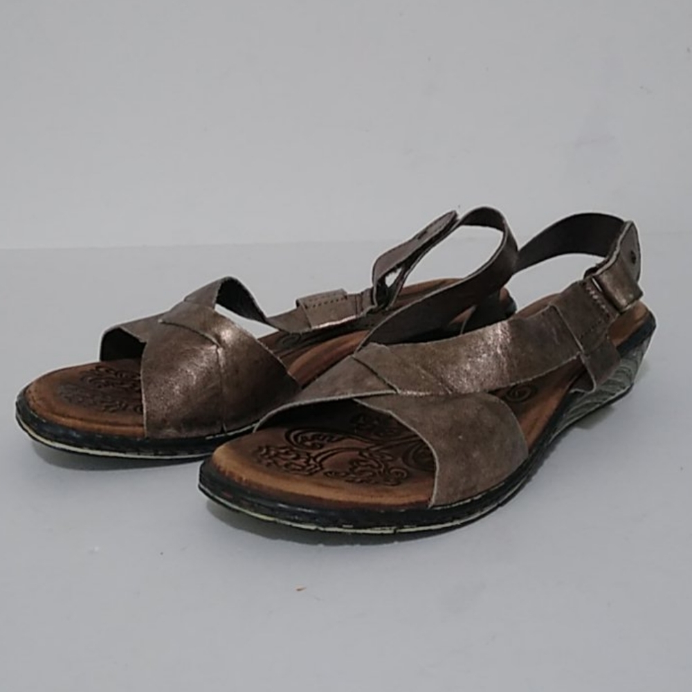 Born Metallic Leather Strap Sandals Gold 7